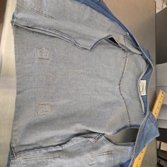 L'Avion vintage denim vest. Women's or Youths sizing - Picture 4 of 8